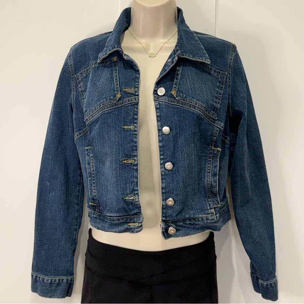 See By Chloe Cropped Denim Jean Jacket Size 6 Rhinestone Buttons Chic Classic - Picture 2 of 10